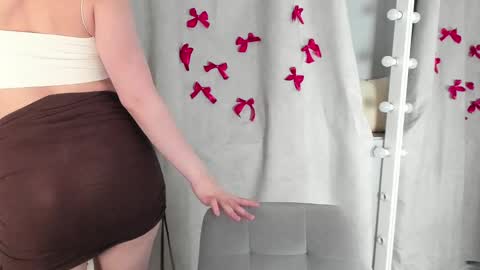 rebecca_____ online show from March 2025 09:43:01 PM