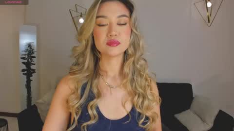 Rebe online show from April 2026 07:53:01 PM