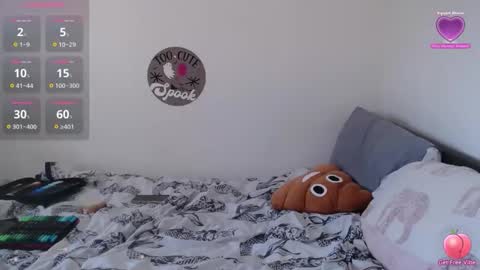 Snapshot of rebeccasummercam chatting on September 2025 12:20:01 PM rebeccasummercam online show from September 2025 12:20:01 PM