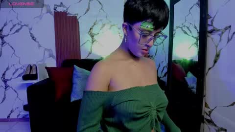 REBEKA online show from October 2025 01:31:02 PM