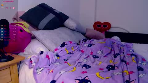 Snapshot of rebekahrayne_ chatting on January 2025 11:23:01 PM Beks  online show from January 2025 11:23:01 PM