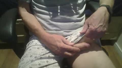 Rene online show from December 2025 09:52:02 PM