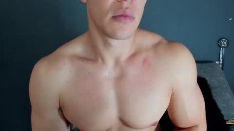 twitter REECET26 instagram RECCETAYLOR online show from October 2025 01:18:01 PM