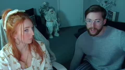 Red -  online show from December 2024 09:09:02 PM