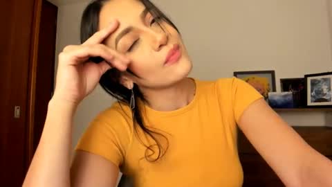 red_flower203 online show from December 2024 04:07:02 AM