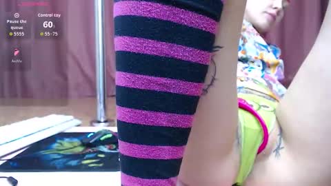 RED FOX online show from November 2025 05:57:02 AM