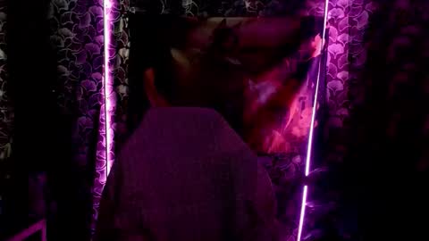 red_kitsune69 online show from January 2026 01:13:02 PM