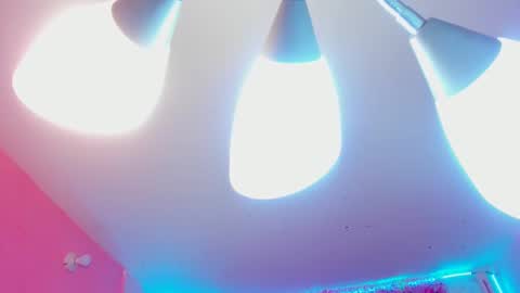 Luna online show from January 2025 07:25:01 AM