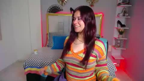 Snapshot of red_moon_2 chatting on April 2026 08:17:02 AM Lunaaaaa online show from April 2026 08:17:02 AM