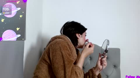 IG   OF red moonn online show from January 2025 10:34:01 AM