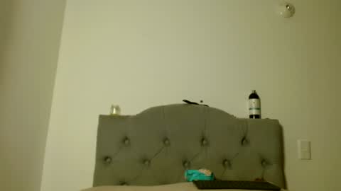 IG   OF red moonn online show from February 2025 11:34:02 AM