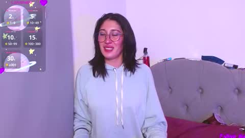 IG   OF red moonn online show from September 2025 04:45:02 AM