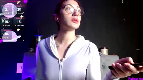 IG   OF red moonn online show from February 2026 03:45:01 AM