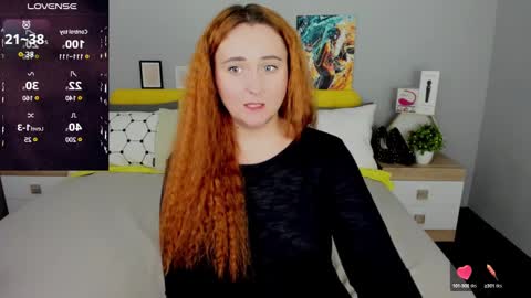 Snapshot of red_naughtyfox chatting on February 2025 08:20:02 PM Lessy Fox online show from February 2025 08:20:02 PM