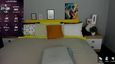 Snapshot of red_naughtyfox chatting on March 2025 12:33:02 AM Lessy Fox online show from March 2025 12:33:02 AM