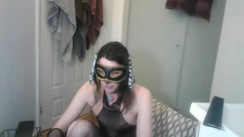 Snapshot of red_october_sub chatting on April 2026 07:22:02 AM Red October SlutPuppy online show from April 2026 07:22:02 AM