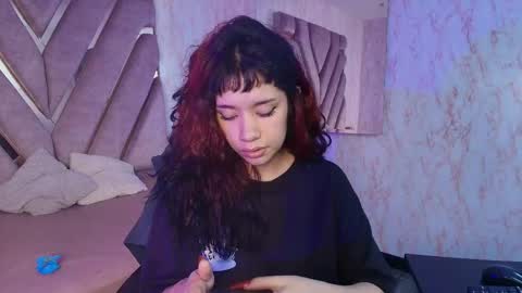 Snapshot of red_pandaa chatting on June 2026 03:42:01 AM red_pandaa online show from June 2026 03:42:01 AM