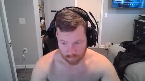 Snapshot of redbeardready4u chatting on February 2026 09:00:01 PM Redbeardready4u online show from February 2026 09:00:01 PM