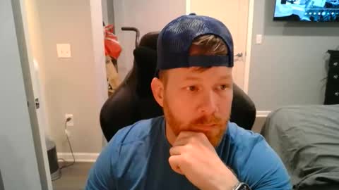 Snapshot of redbeardready4u chatting on April 2026 02:16:02 AM Redbeardready4u online show from April 2026 02:16:02 AM