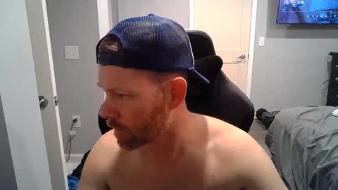 Snapshot of redbeardready4u chatting on May 2026 02:39:01 AM Redbeardready4u online show from May 2026 02:39:01 AM