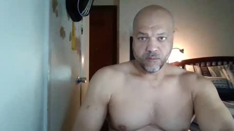 Snapshot of redbone441 chatting on January 2026 01:47:02 PM Redbone online show from January 2026 01:47:02 PM