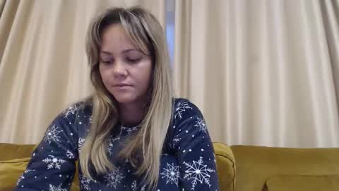 RedJessica online show from September 2025 04:04:02 AM