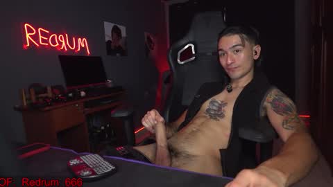 Red online show from November 2025 08:44:01 PM