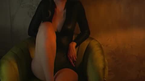 Snapshot of redsparrow__ chatting on October 2025 07:24:02 PM Red online show from October 2025 07:24:02 PM