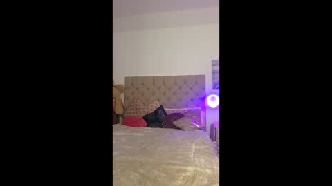 Snapshot of redvamp1985 chatting on March 2026 09:54:02 PM redvamp1985 online show from March 2026 09:54:02 PM