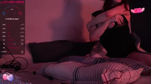 Snapshot of redyari chatting on October 2025 09:57:01 PM Red online show from October 2025 09:57:01 PM