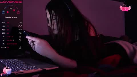 Red online show from December 2025 11:34:02 PM