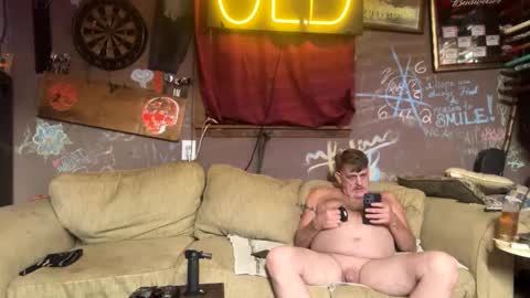 Snapshot of reeferleefer chatting on May 2026 02:07:02 AM Lee online show from May 2026 02:07:02 AM