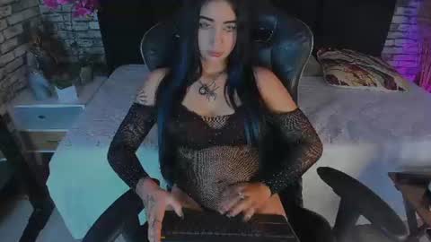 Snapshot of regina_storm chatting on June 2026 03:00:01 AM online show from June 2026 03:00:01 AM