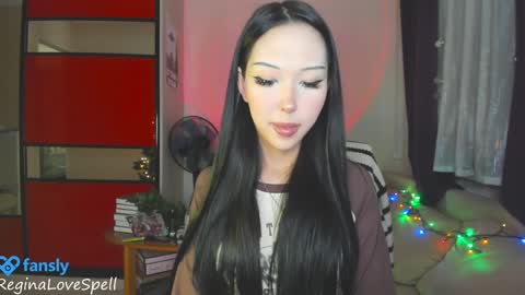 Snapshot of reginainspace chatting on December 2024 01:15:02 AM  Regina online show from December 2024 01:15:02 AM