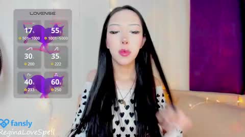 Snapshot of reginainspace chatting on February 2025 12:16:01 AM  Regina online show from February 2025 12:16:01 AM