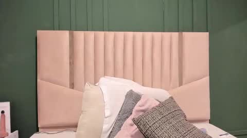 reginavegaa online show from February 2025 05:41:02 PM