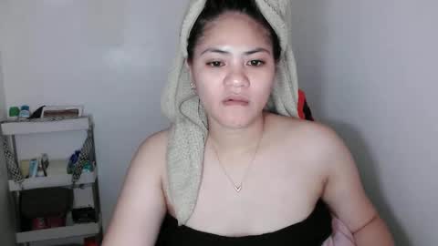 Snapshot of reign2525 chatting on September 2025 12:29:01 PM reign2525 online show from September 2025 12:29:01 PM