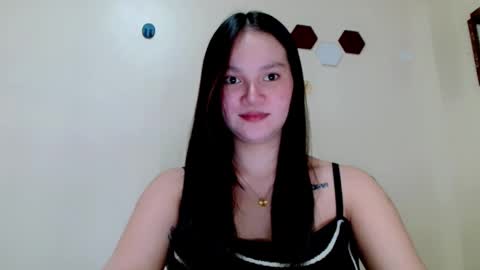 Snapshot of reignxxxx chatting on May 2026 02:13:01 PM Rei online show from May 2026 02:13:01 PM