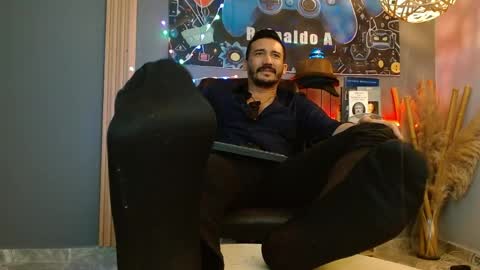   REIKO  online show from April 2026 02:28:01 PM