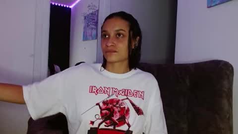 Snapshot of reina_reina chatting on March 2026 06:08:02 AM reina_reina online show from March 2026 06:08:02 AM