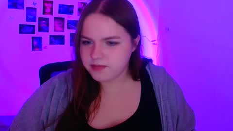 Snapshot of reinakitty_ chatting on February 2026 06:53:01 AM Reina online show from February 2026 06:53:01 AM