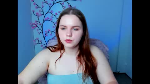 Reina online show from March 2026 06:51:01 PM