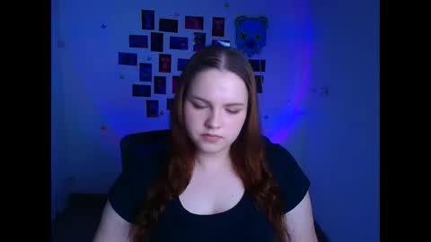 Reina online show from April 2026 06:12:02 PM