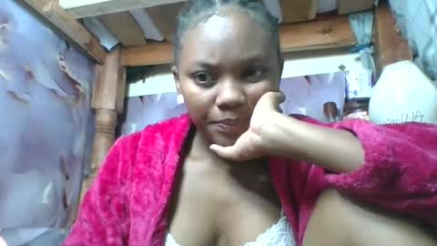 Snapshot of reinechi chatting on June 2026 01:36:01 AM Reinechi online show from June 2026 01:36:01 AM