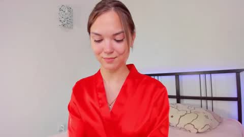 Snapshot of relaxi_g1rl chatting on June 2026 02:25:02 PM Elly online show from June 2026 02:25:02 PM