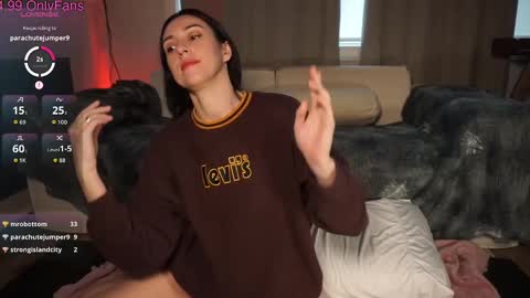 Remi online show from September 2025 05:40:01 PM