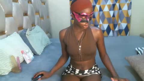 Snapshot of remmyqueen chatting on May 2026 02:12:01 PM remmyqueen online show from May 2026 02:12:01 PM