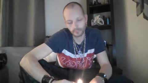 Snapshot of remyen83 chatting on October 2025 11:18:02 PM remyen83 online show from October 2025 11:18:02 PM