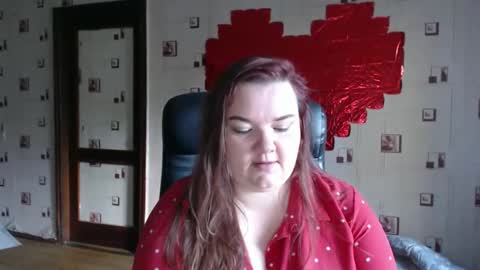 renataoia online show from September 2025 02:27:01 PM