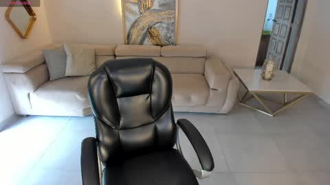 Renata Reyes online show from April 2026 05:10:02 PM